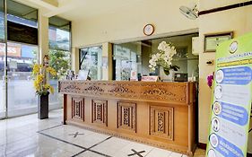 OYO 90118 Hotel Diamond Syariah